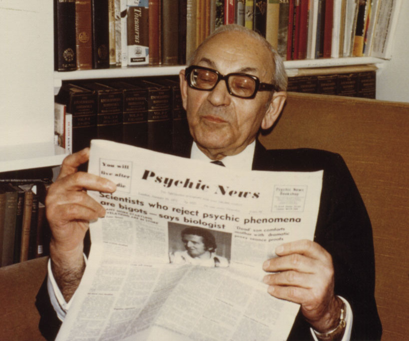 Maurice Barbanell reading Psychic News